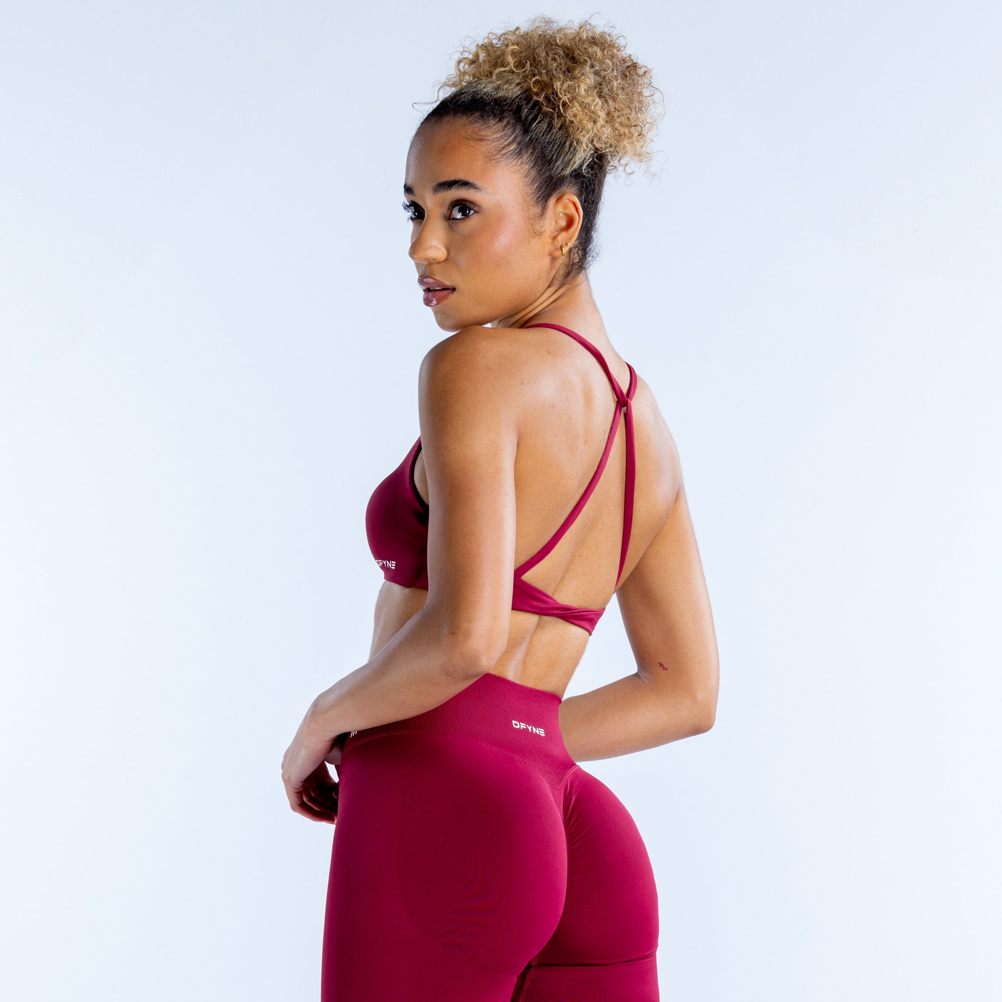 DFYNE Dynamic Twist Back Sport BH Dam Fuchsia | 6859021-SU